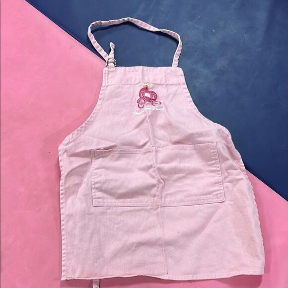 William Sonoma Fairytale Pink Apron with Princess Embroidered Carriage - Picture 1 of 12